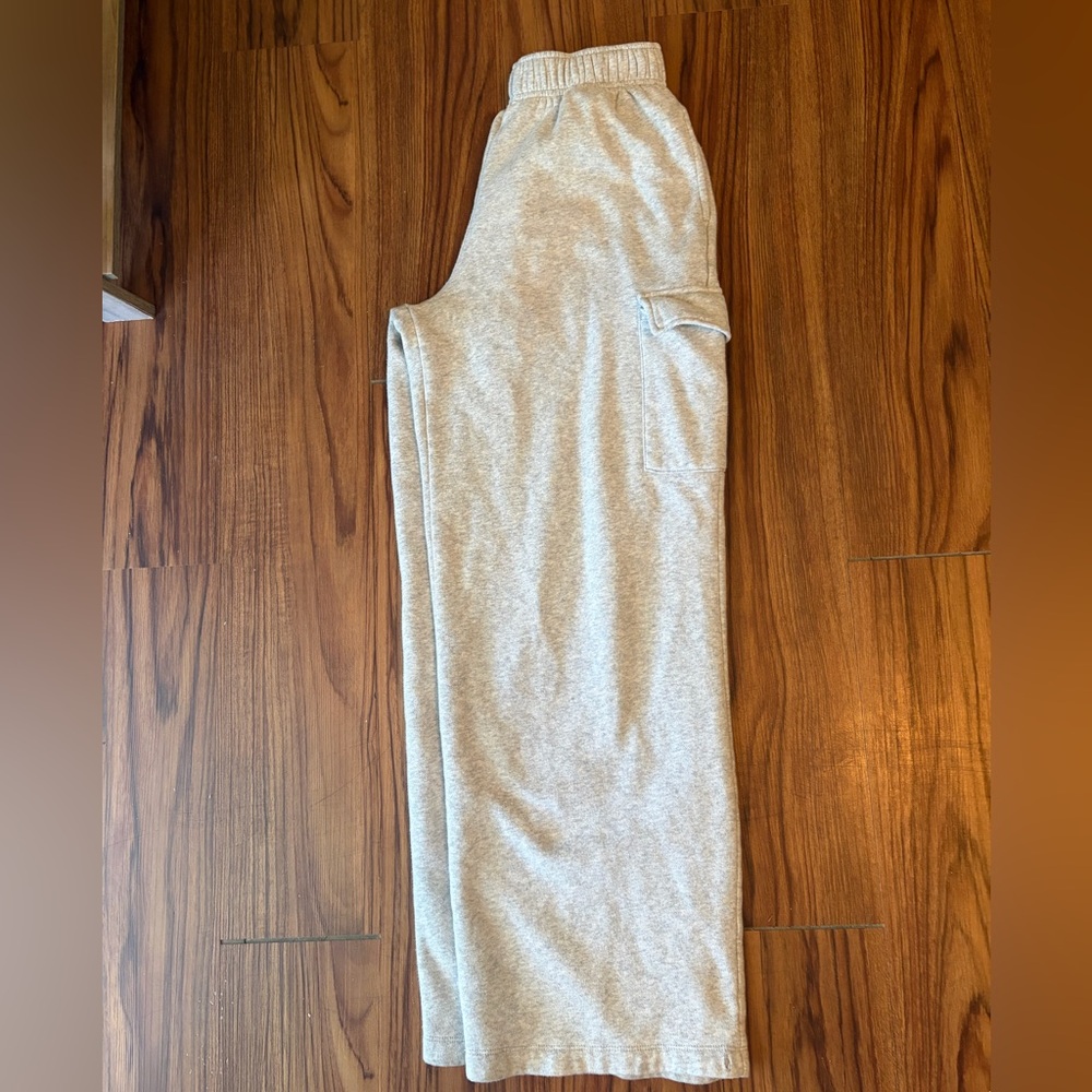 No Boundaries Light Gray Cargo Sweatpants